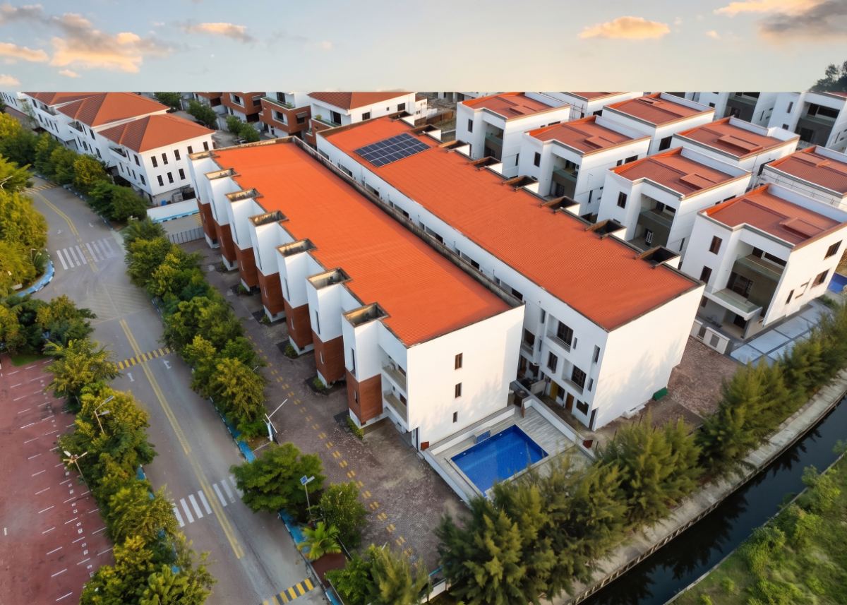 4-Bed Apartment