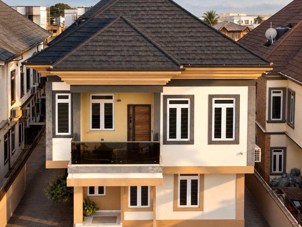 5 bedroom Duplex in Omole Phase 2