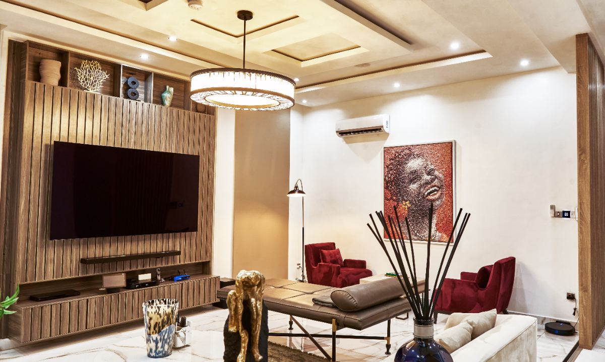 5 bedroom Duplex in Omole Phase 2